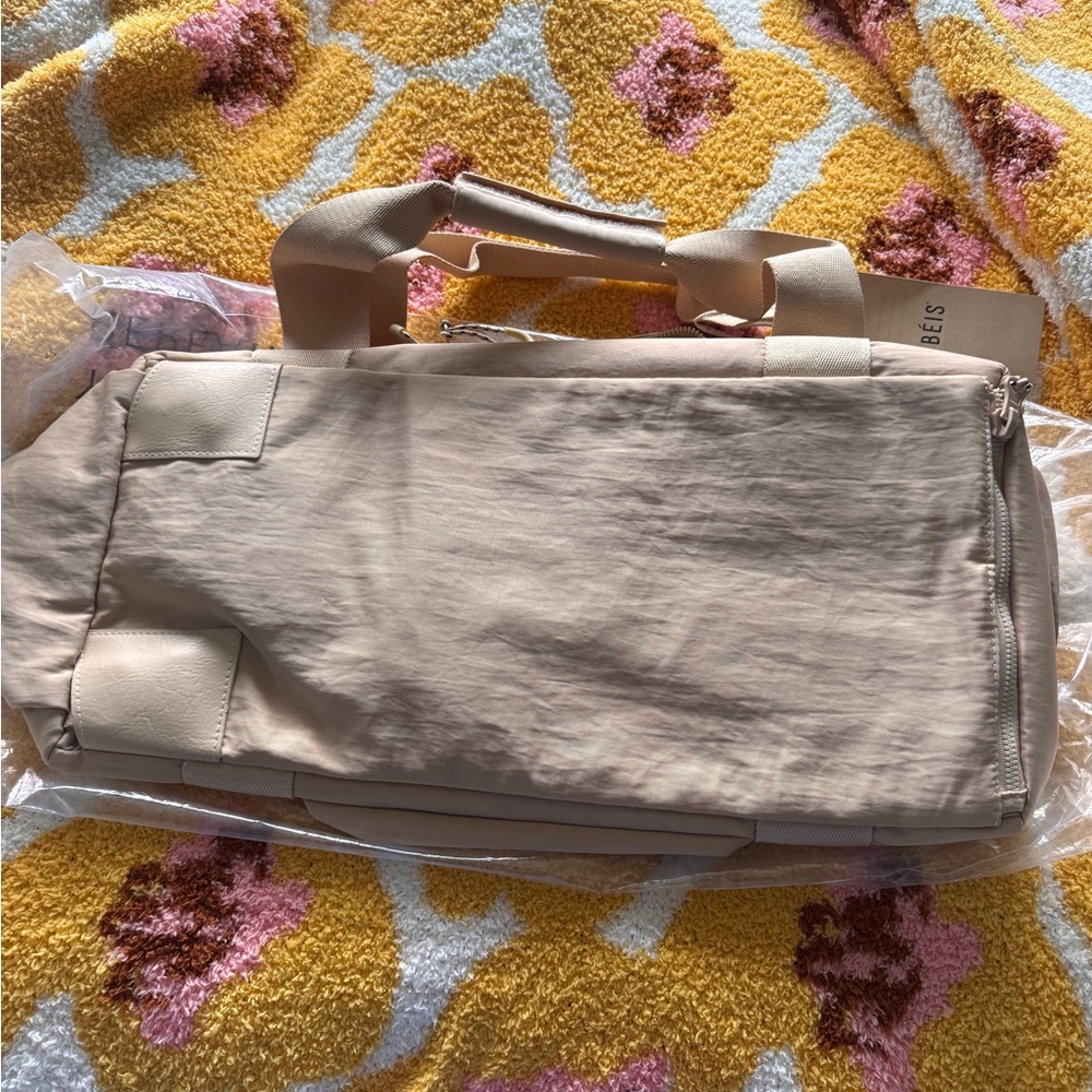 BEIS Sport Duffle - Picture 2 of 14